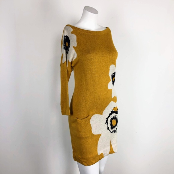 Field Flower Poppy Pocket Tunic Sweater Mustard - Picture 5 of 6